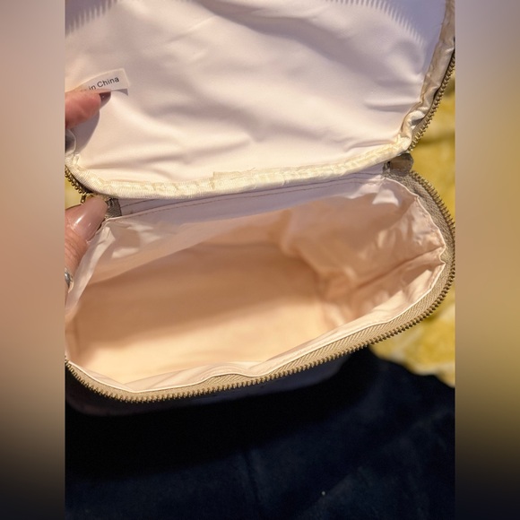 Kate Spade FabFitFun out to Lunch Insulated Polka Deco Dot Tote (Beige) EUC - Picture 8 of 8